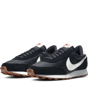 Nike Daybreaker Sneaker